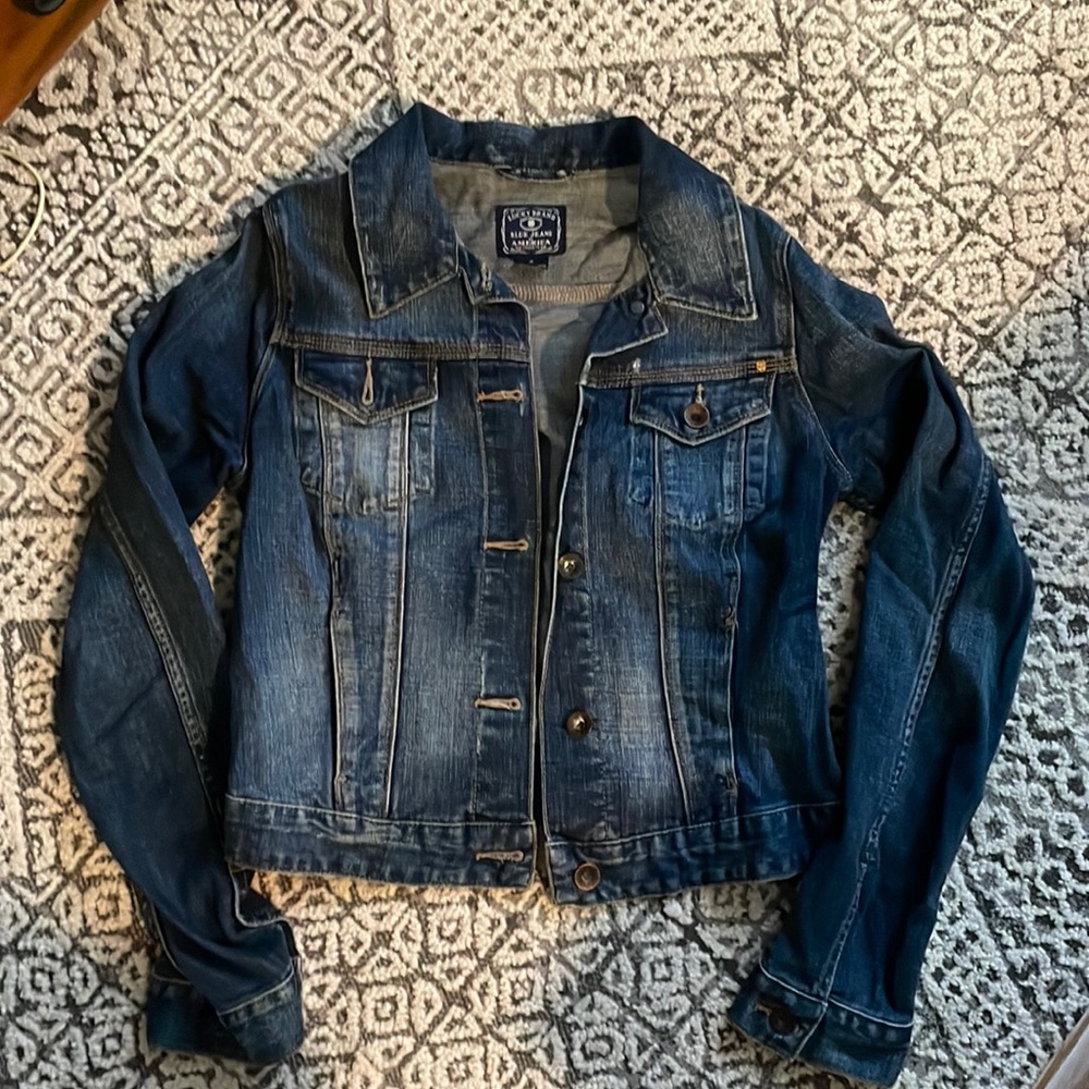 Lucky brand jean jacket size small